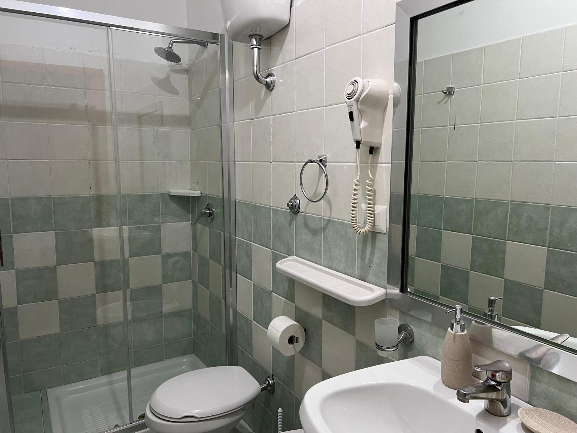 Golden Ratio Hotel Roma Ngoại thất bức ảnh